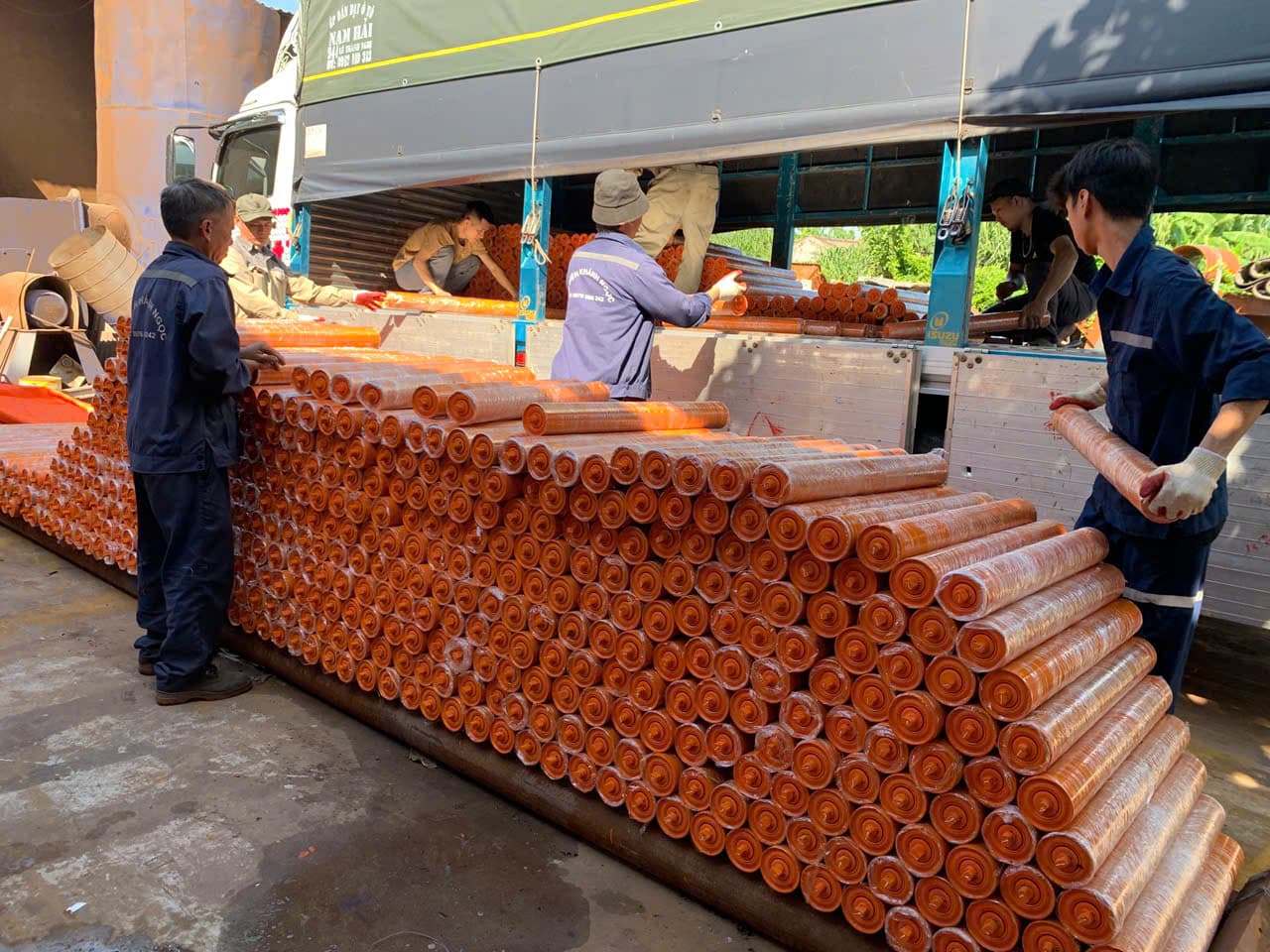 Xưởng sản xuất con lăn TKNET tại Ninh Bình